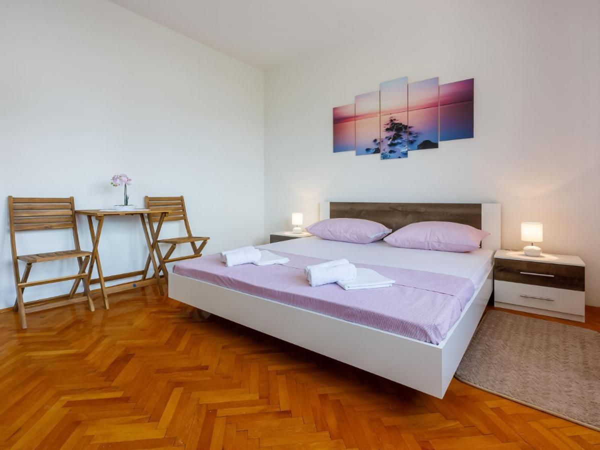 Apartment Tea By Interhome